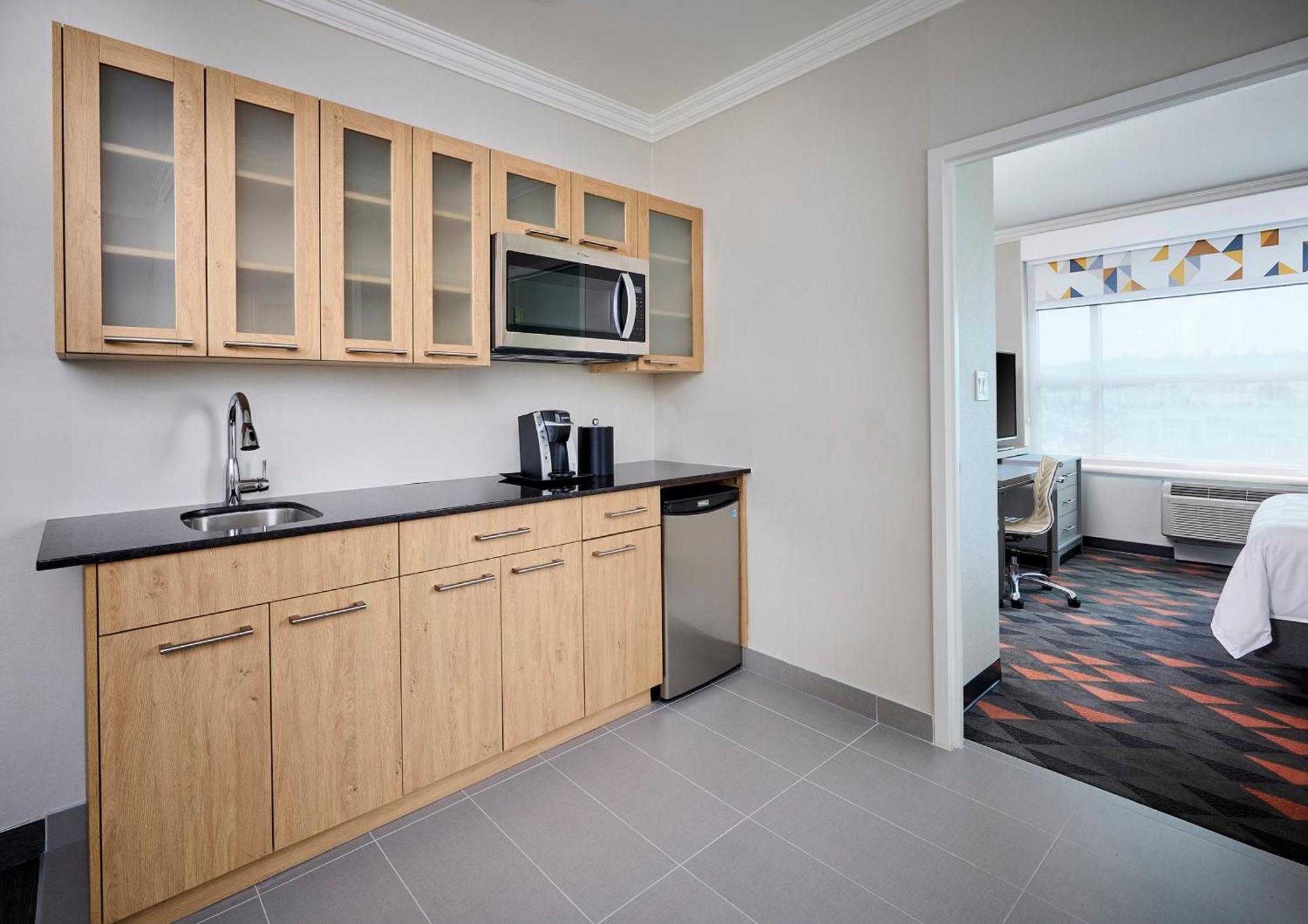 Holiday Inn & Suites Oakville At Bronte By Ihg Exterior foto